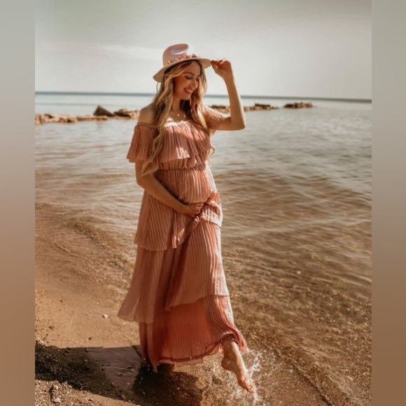 Pinkblush pleated tiered off the shoulder maxi dress nwot - Picture 7 of 12